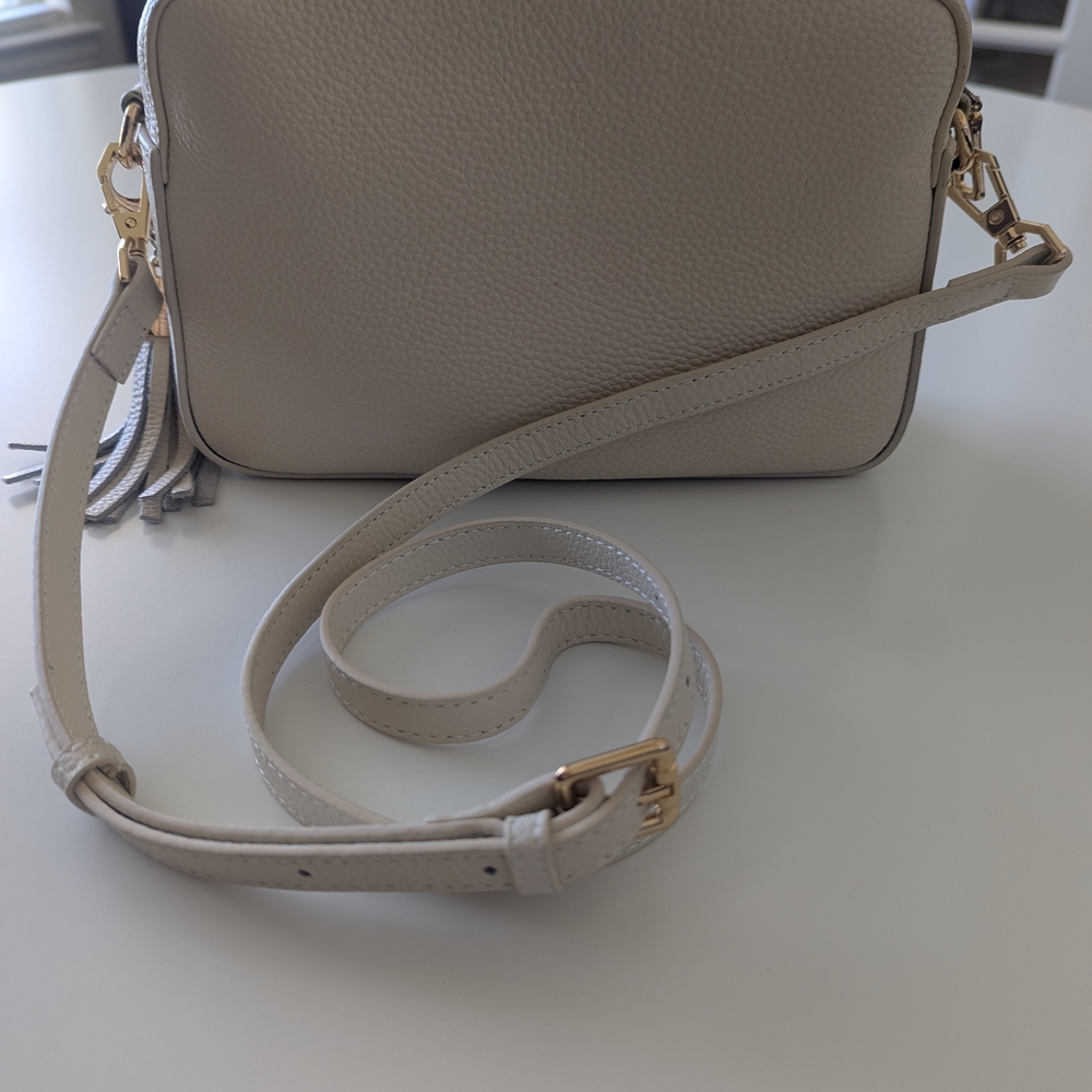 Elegant Cream Leather Crossbody Bag